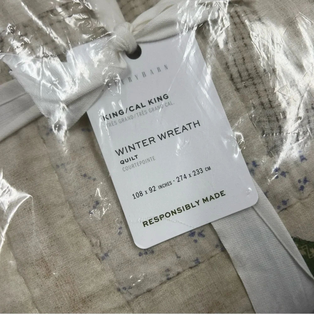 Pottery Barn Winter Wreath Reversible Quilt Bedding Star King / California NWT